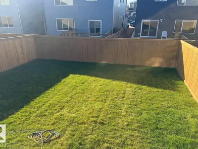 6411 27 AV SW photo 36