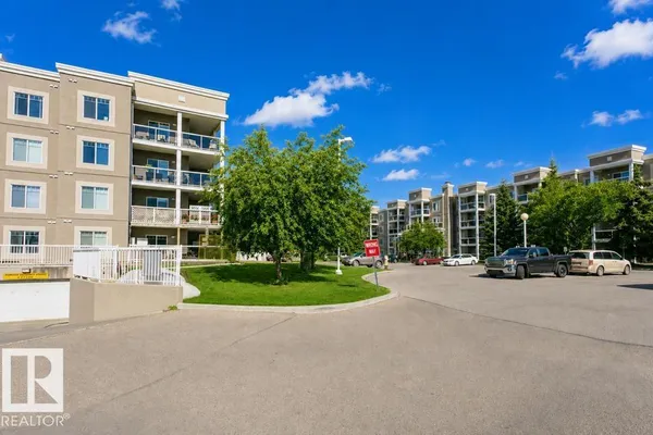 #318 78A MCKENNEY AV photo 3
