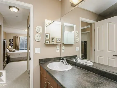 #318 78A MCKENNEY AV photo 30