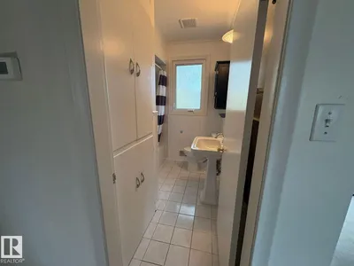9733 143 ST NW photo 11