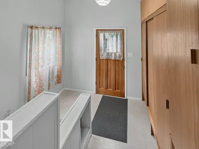 9026 92 ST NW photo 20