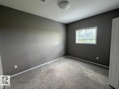 #21 6520 2 AV SW photo 9