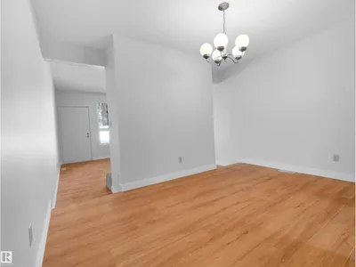 #50 1904 48 ST NW photo 12