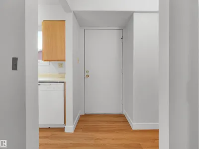 #50 1904 48 ST NW photo 6