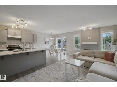 735 176 ST SW photo 10