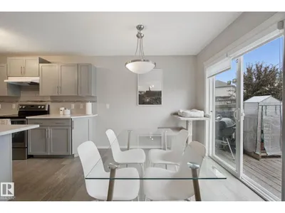 735 176 ST SW photo 11