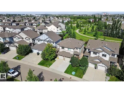 735 176 ST SW photo 36