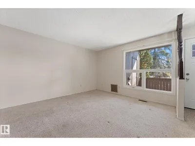 164 SURREY GARDENS NW photo 10