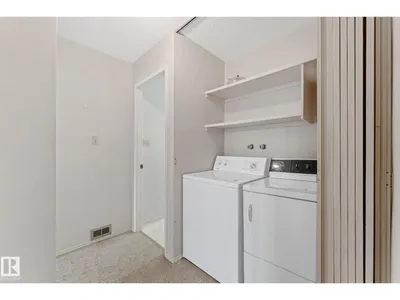 164 SURREY GARDENS NW photo 19