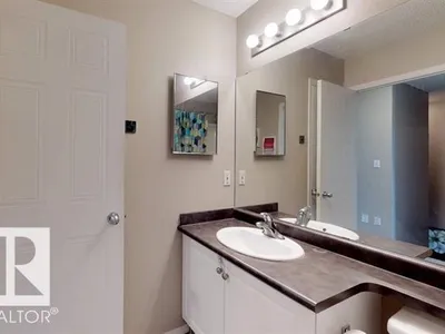 13924 152 AV NW photo 20