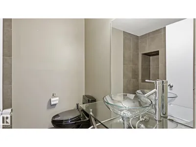9216 93 ST photo 28