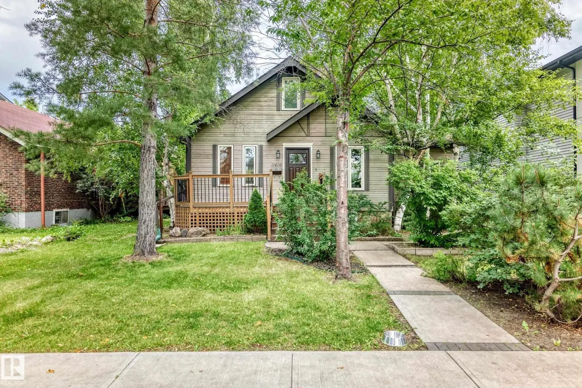 11419 126 ST NW exterior