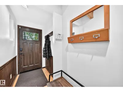 11419 126 ST NW photo 4