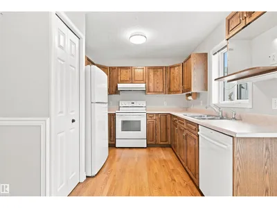 #1 3311 58 ST NW photo 16