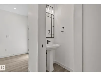 144 Royal Street photo 12
