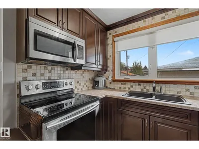 4323 114B ST NW photo 16