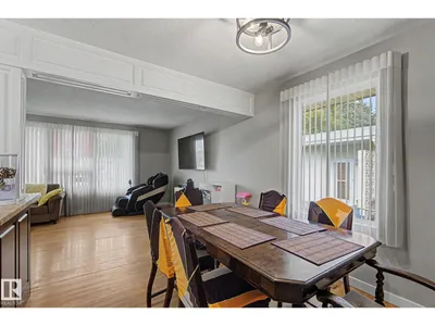 4323 114B ST NW photo 10