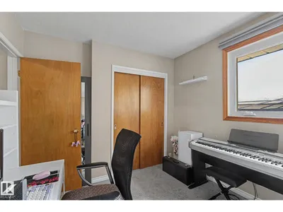 4323 114B ST NW photo 33
