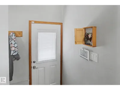 4323 114B ST NW photo 44