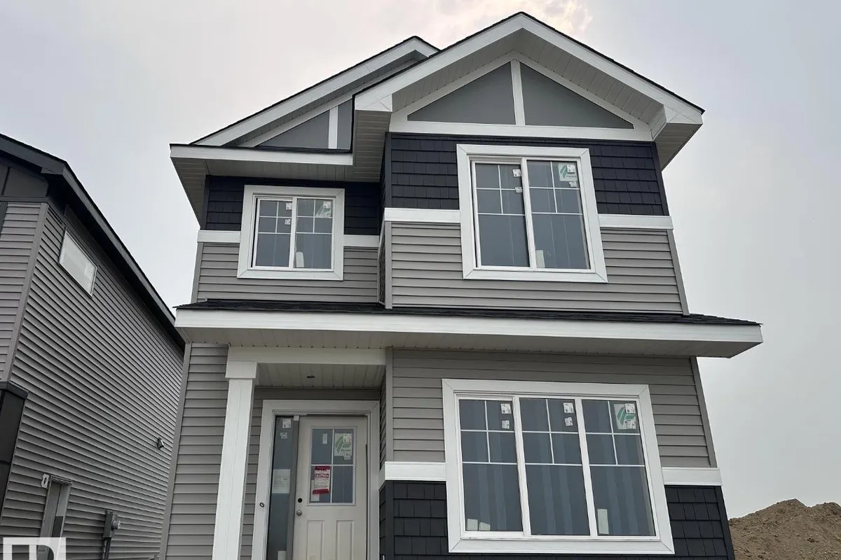 29 Leawood LI exterior