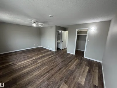 1535 80A ST NW photo 8