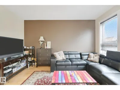 10416 69 AV NW photo 16