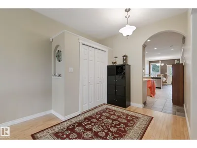 10416 69 AV NW photo 19