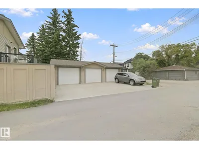 10416 69 AV NW photo 54