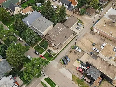 10416 69 AV NW photo 62