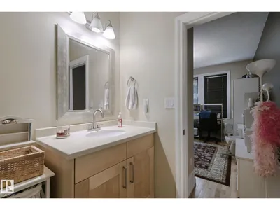 10416 69 AV NW photo 38