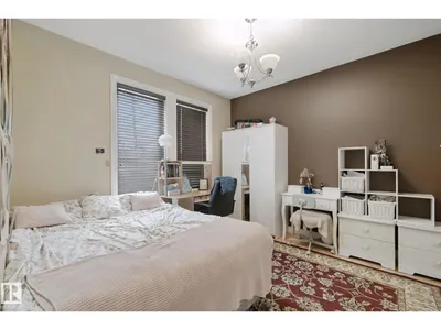 10416 69 AV NW photo 32