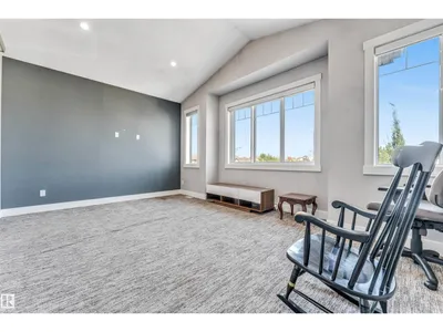704 172 ST SW photo 32