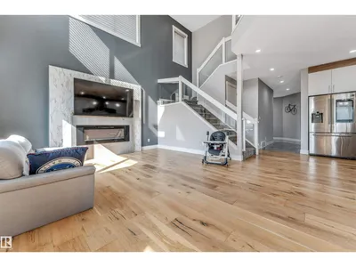 704 172 ST SW photo 6