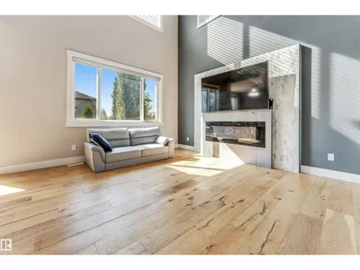 704 172 ST SW photo 7