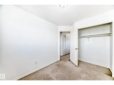 11727 83 ST NW photo 38