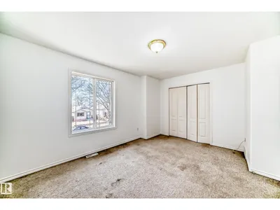 11727 83 ST NW photo 27