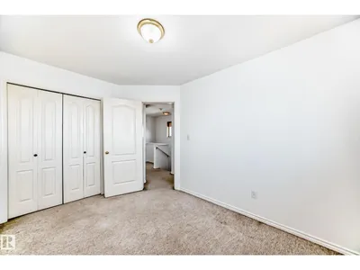 11727 83 ST NW photo 34