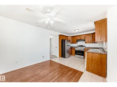 11727 83 ST NW photo 12