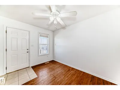 11727 83 ST NW photo 11