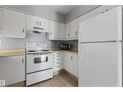 #304 24 ALPINE PL photo 20