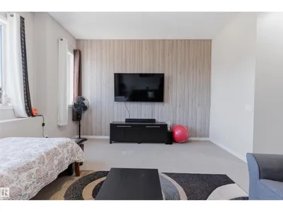 3760 12 ST NW photo 19