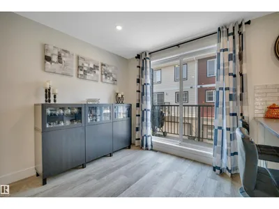 #4 9250 156 AV NW photo 16