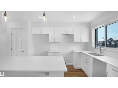 545 176 AV NE photo 12
