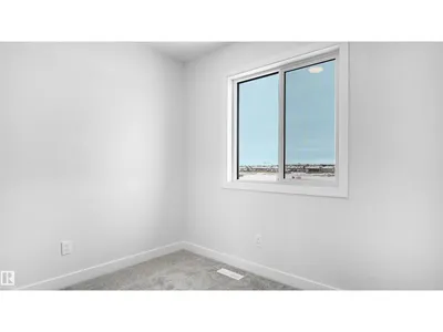 545 176 AV NE photo 22