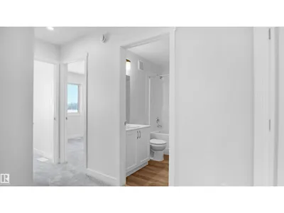 545 176 AV NE photo 26