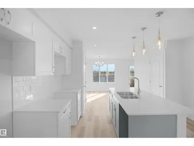 583 177 AV NE photo 11