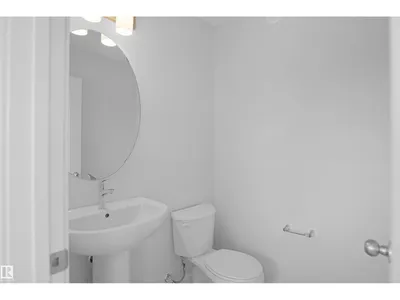 583 177 AV NE photo 13