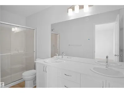 583 177 AV NE photo 18