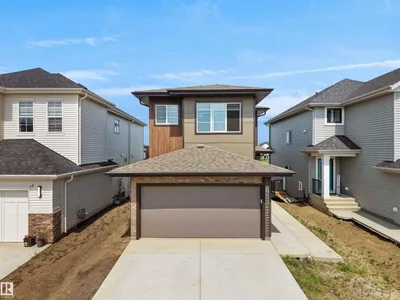 19066 20A AV NW photo 12