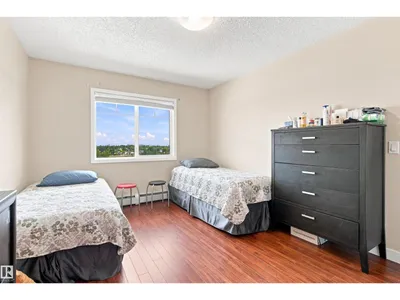 #406 12650 142 AV NW photo 25